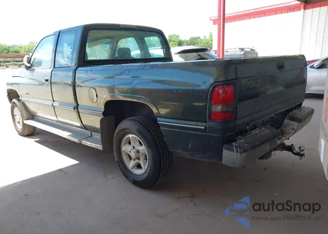 1996 Dodge Ram 1500 z USA, uszkodzony, nr VIN 3B7HF13Z0TG136405